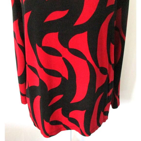 Travelers By Chico's Women's Red & Black Stretch Peek A Boo Shoulder Shirt Sm. - Picture 3 of 12